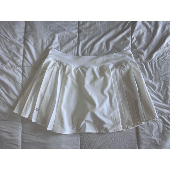 Lululemon Side-Pleat High-Rise Tennis Skirt Skort Size 12 White Pockets EUC - Picture 4 of 11